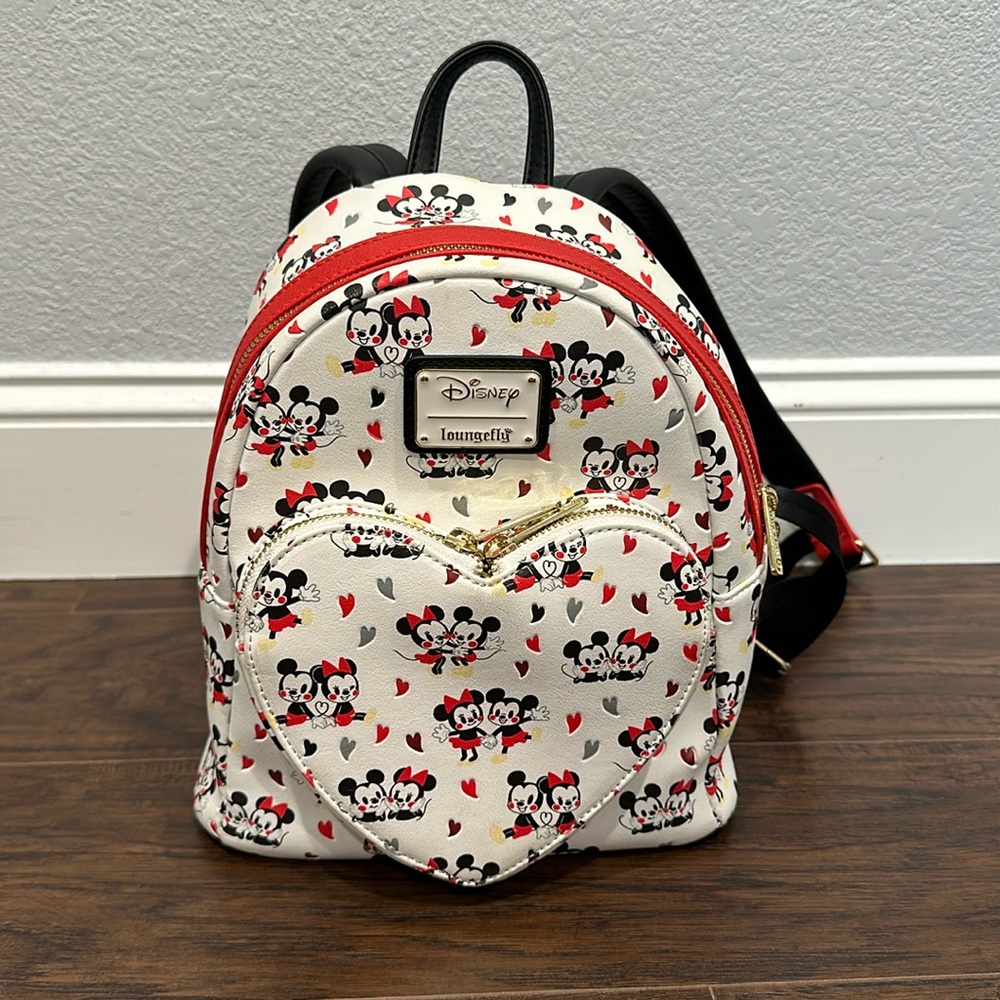 Valentine’s Mickey and Minnie Mouse Disney Loungefly Mini Backpack